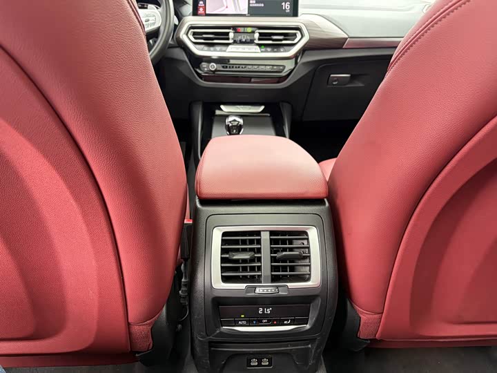 BMW X3 xDrive30i продвинутая M — фото 11