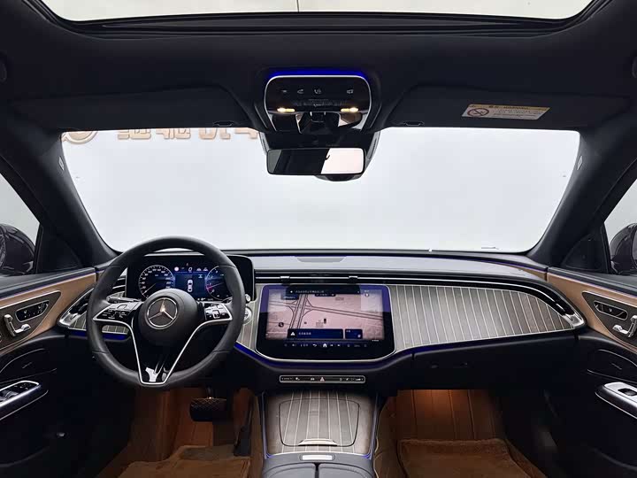 Mercedes-Benz E-Class 2024 E 300 L — фото 7