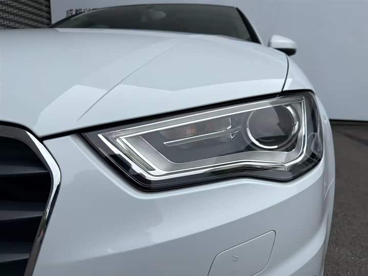Audi A3 2015 Limousine 35 TFSI — фото 13