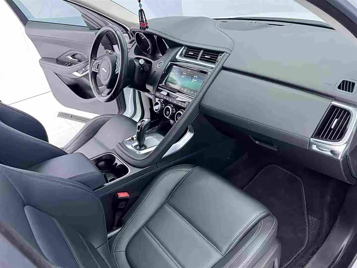 Jaguar E-PACE 2018 P 250 S VI — фото 10