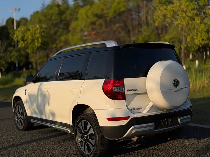 Skoda Yeti — фото 17