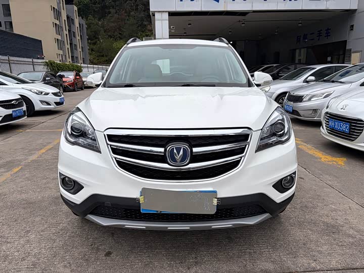 Changan CS35 2017 1.6 L ATLuxury — фото 2