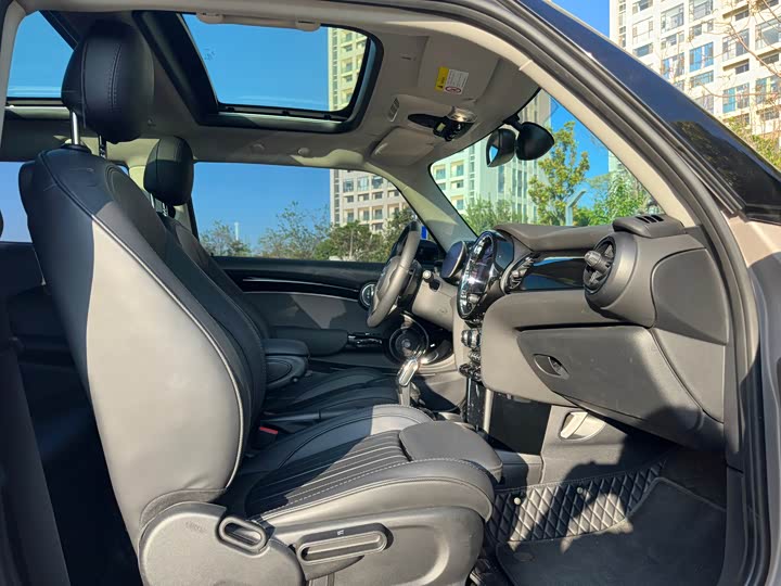 MINI Hatch — фото 10