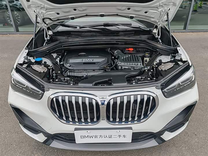 BMW X1 2022 s Drive 25 Li Leading — фото 13