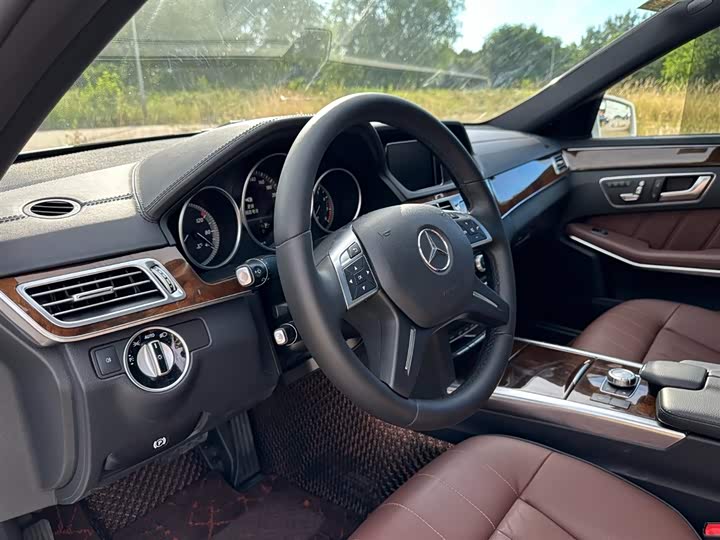 Mercedes-Benz E-Class E 320 L 4MATIC — фото 13