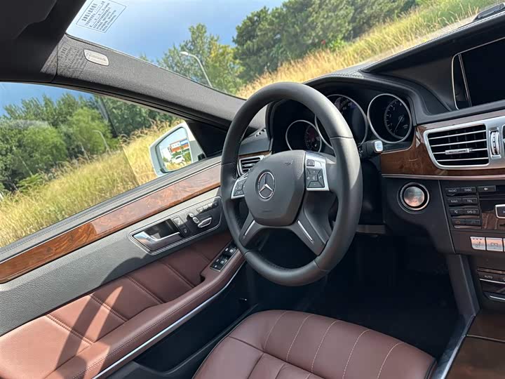 Mercedes-Benz E-Class E 320 L 4MATIC — фото 16