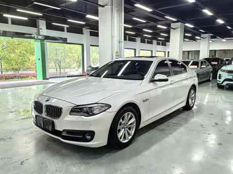 BMW 5 Series — фото 11