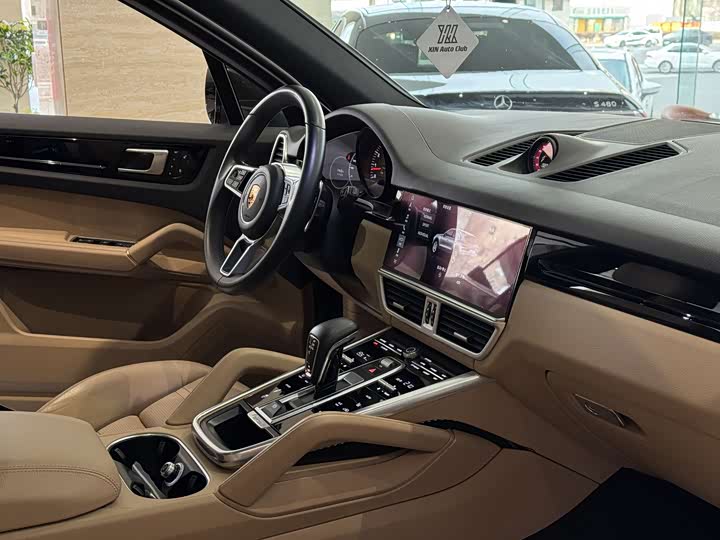 Porsche Cayenne 2018 Cayenne 3.0 T — фото 9