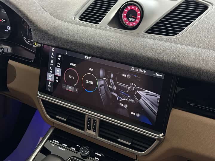 Porsche Cayenne 2018 Cayenne 3.0 T — фото 13