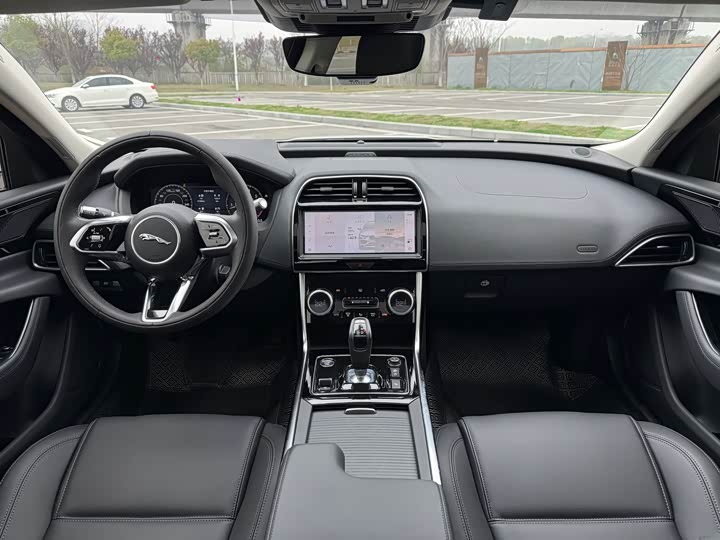 Jaguar XEL 2021 2.0 T 250 PS S — фото 10