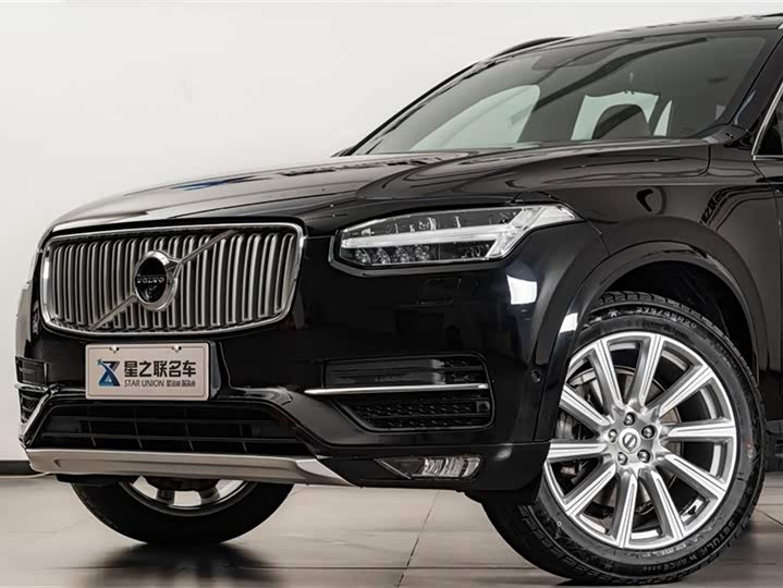 Volvo XC90 2018 T 6 7 — фото 2