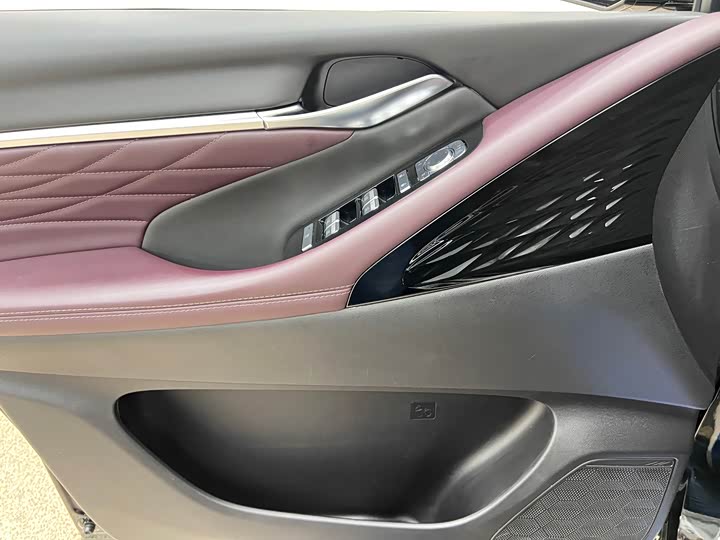 Trumpchi M8 2024 400 T — фото 13