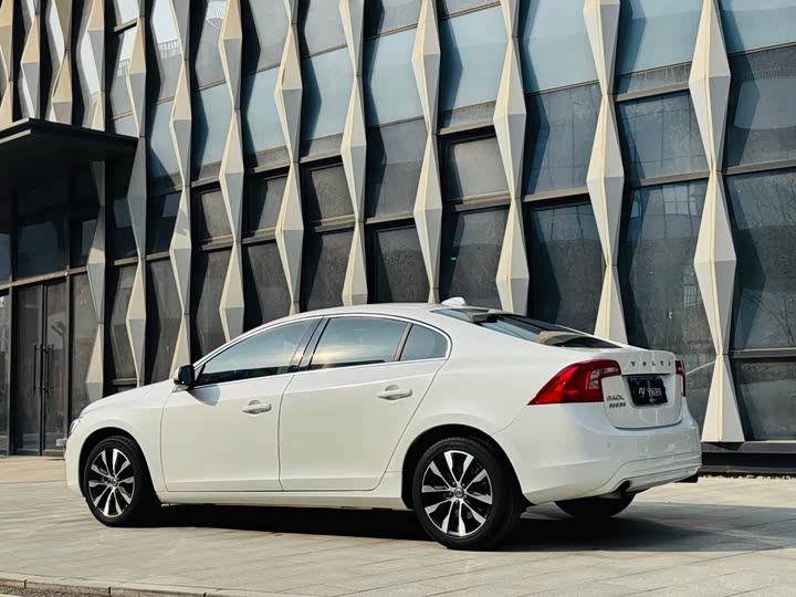 Volvo S60 2018 S 60 L T 3 — фото 13