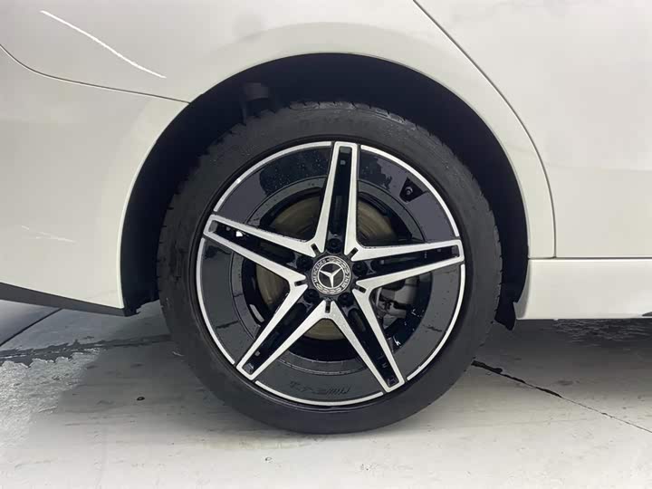 Mercedes-Benz C-Class 2025 C 260 L — фото 11