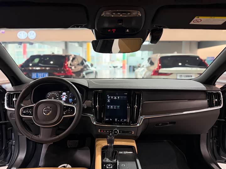 Volvo V90 2017 Cross Country T 5 AWD — фото 17