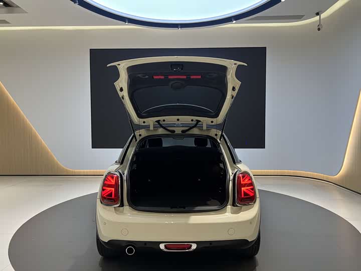 MINI Hatch — фото 14