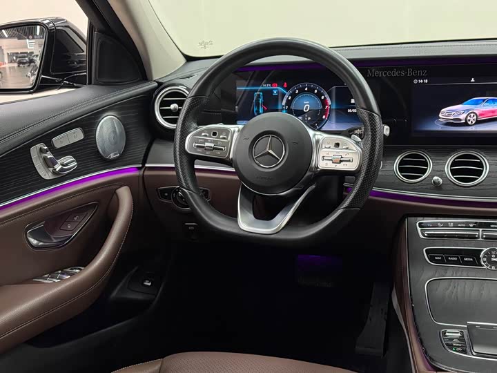 Mercedes-Benz E-Class 2020 E 300 L Luxury — фото 17