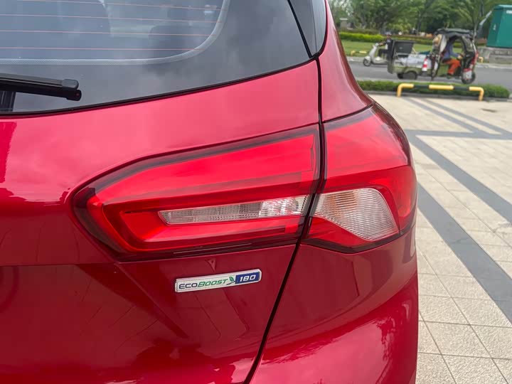 Ford Active 2020 Eco Boost 180 AT — фото 16