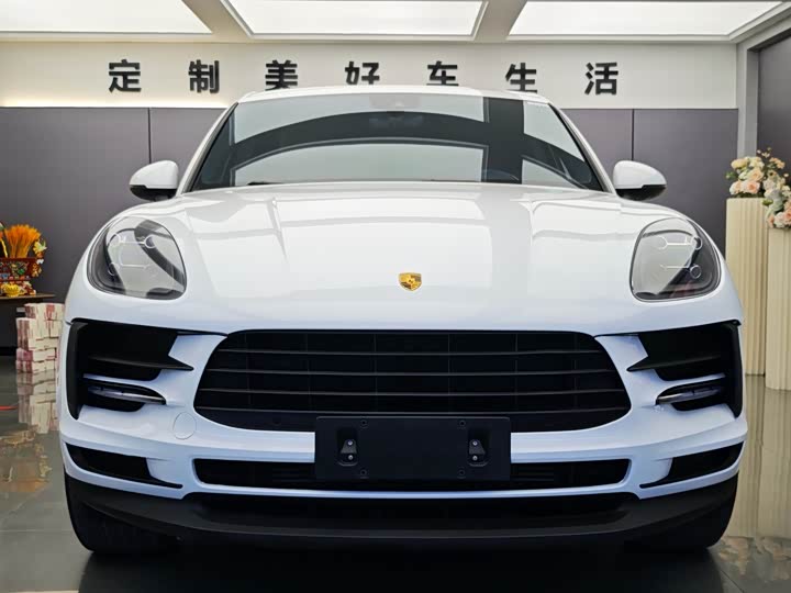 Porsche Macan 2020 Macan 2.0 T — фото 2