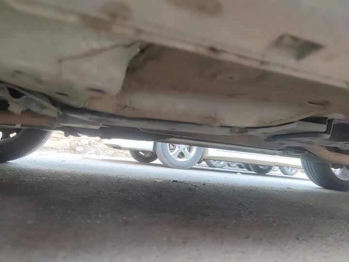 Changan CS15 2016 1.5 L MT — фото 18