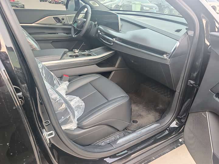 Cadillac XT 5 2026 2.0 T Premium — фото 8