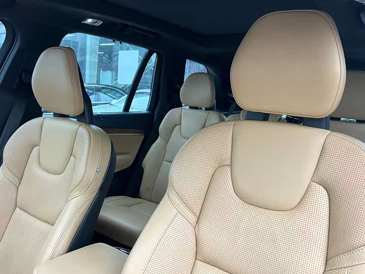 Volvo XC90 2017 T 6 5 — фото 18