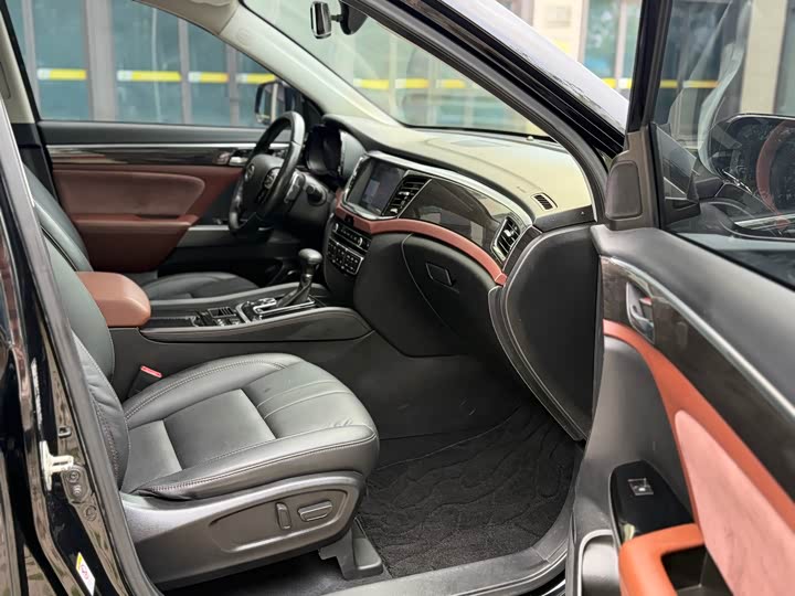 Trumpchi GS8 2017 320 T 2 WD ( ) — фото 4