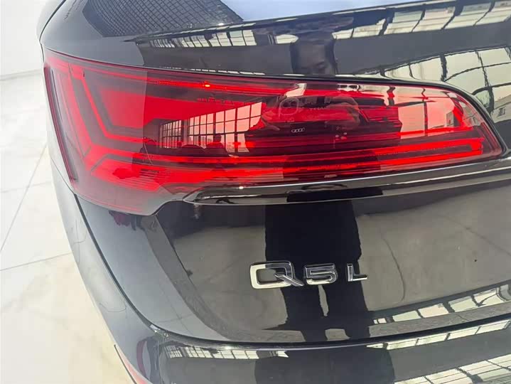 Audi Q5L 2024 40 TFSI — фото 14