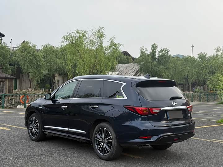 Infiniti QX60 2016 2.5 S/C Hybrid 2 WD V — фото 5