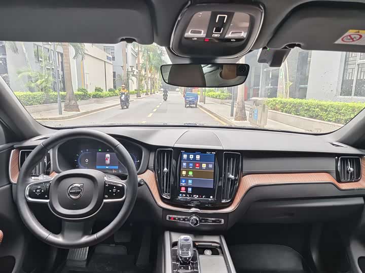 Volvo XC60 Hybrid 2023 T 8 PHEV 4 WD — фото 7