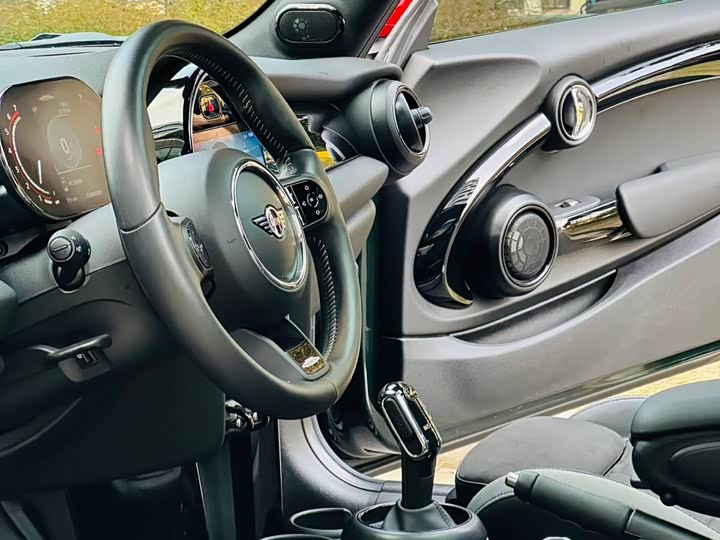 MINI Hatch — фото 11