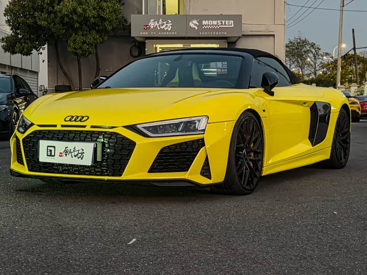 Audi R8 2017 V 10 Spyder — фото 1