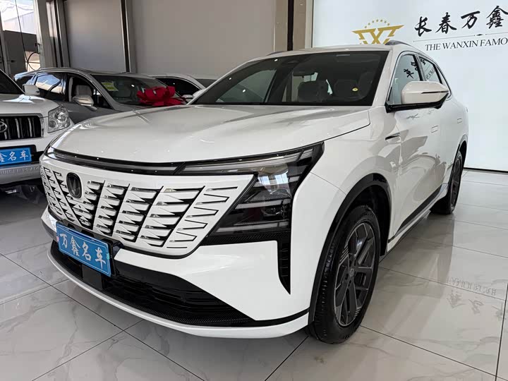 Changan CS75 PLUS 2025 1.5 T — фото 1
