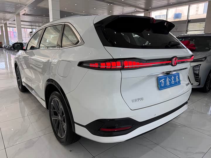 Changan CS75 PLUS 2025 1.5 T — фото 18