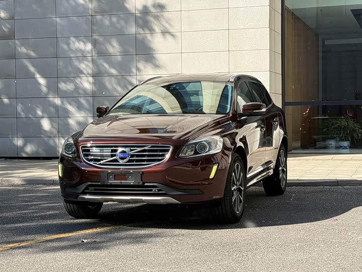 Volvo XC60 2016 T 5 AWD — фото 1