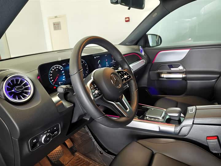 Mercedes-Benz GLB 2023 GLB 220 — фото 10