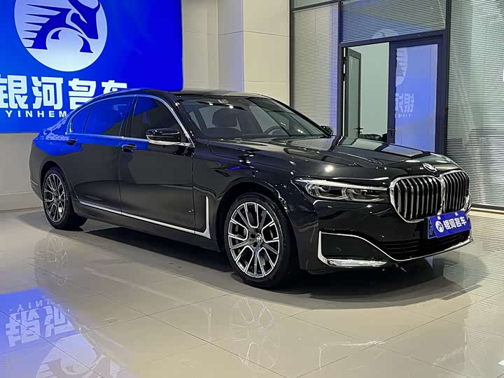 BMW 7 Series 730Li люкс-пакет — фото 3