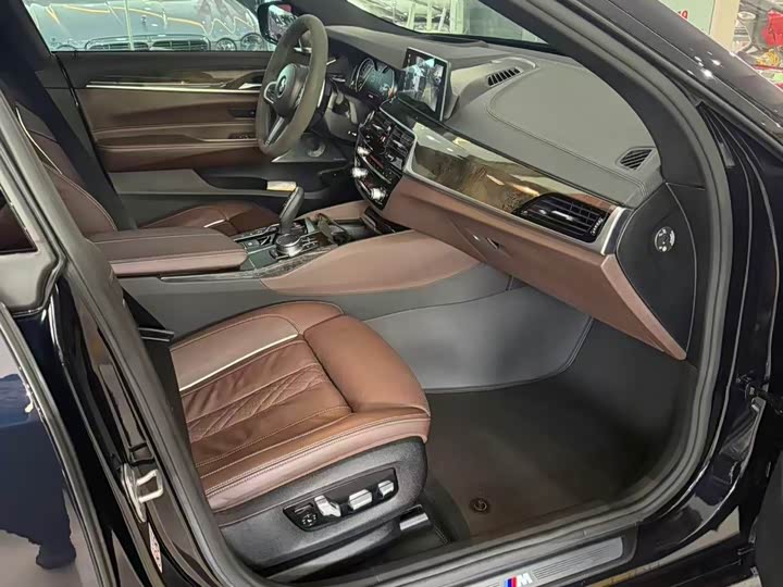 BMW 6-Series 2018 640i x Drive M — фото 8