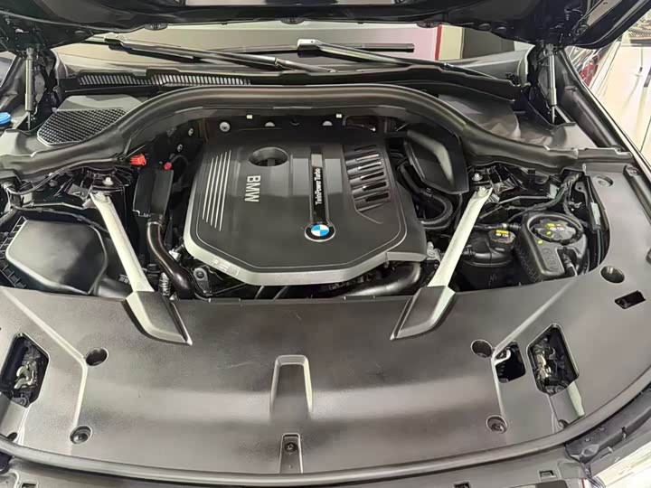 BMW 6-Series 2018 640i x Drive M — фото 16