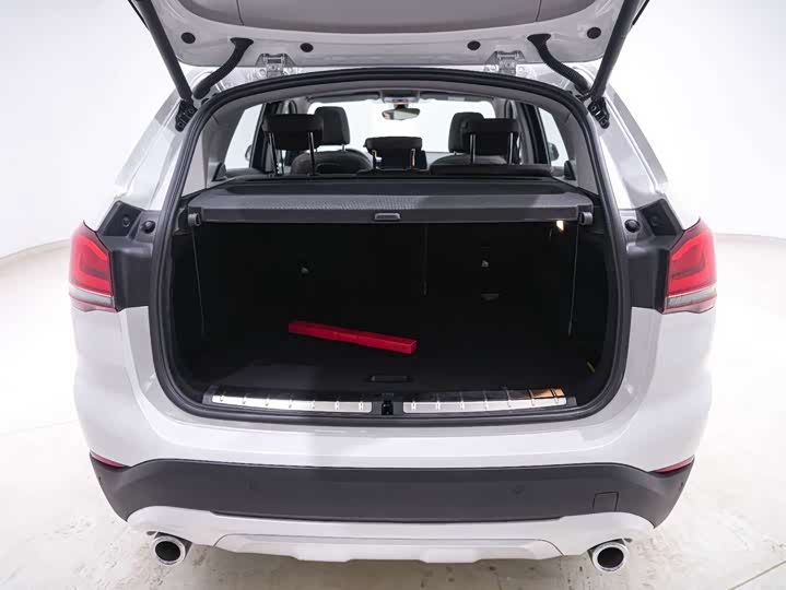 BMW X1 2020 s Drive 20 Li — фото 23