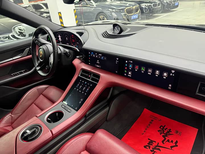 Porsche Taycan 2019 Taycan 4 S — фото 12