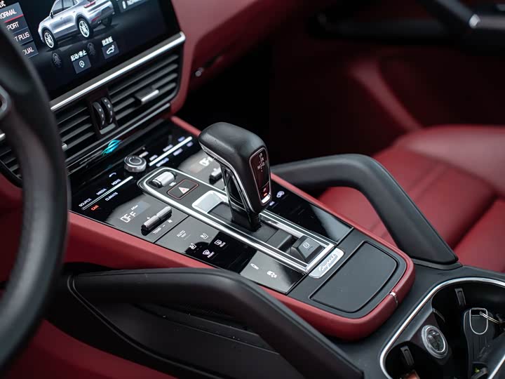 Porsche Cayenne 2019 Cayenne Coupé 3.0 T — фото 14