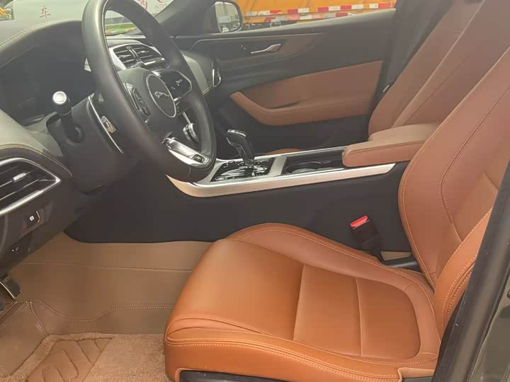 Jaguar XEL 2023 2.0 T 250 PS R-DYNAMIC S — фото 4