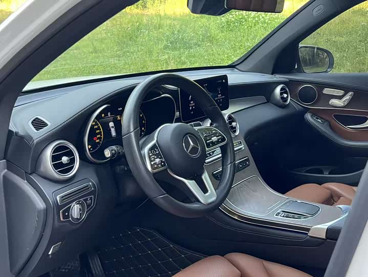 Mercedes-Benz GLC 2020 GLC 300 L 4 MATIC — фото 9