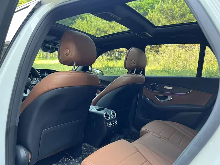 Mercedes-Benz GLC 2020 GLC 300 L 4 MATIC — фото 10