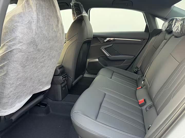 Audi A3 2026 A 3 L Limousine 35 TFSI — фото 6