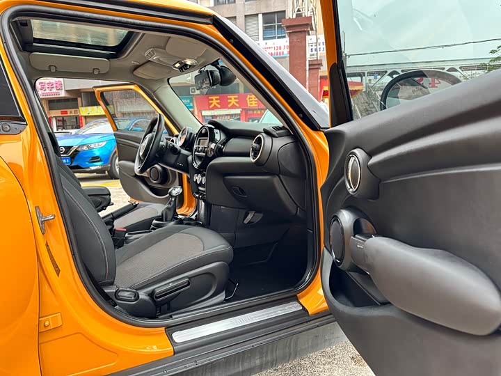 MINI Hatch — фото 11