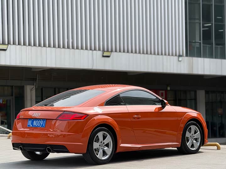 Audi TT 2017 TT Coupe 40 TFSI — фото 8
