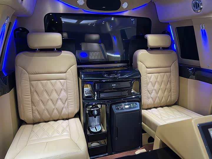 Cadillac ESCALADE 2017 6.2 L ESV — фото 6