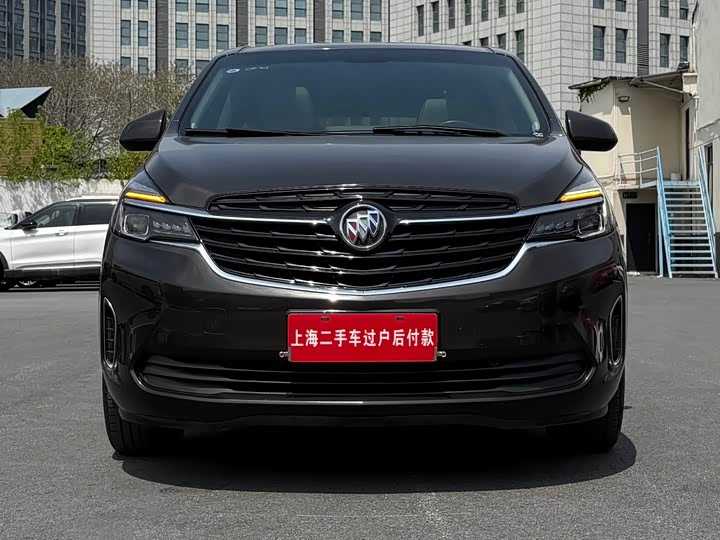 Buick GL 8 2021 652 T Luxury